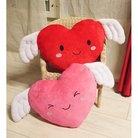 Pillow Dolls, Love Core, Heart Pillow, Cute Heart, Valentines Day Party, Valentines Day Hearts, Valentines For Kids, Plush Animals, Be My Valentine