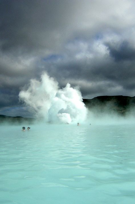 Real Landscapes, Snow Cabin, Lagoon Iceland, Blue Lagoon Iceland, Dream Trips, Awesome Places, Pictures Photography, Sea Water, Future Travel