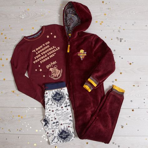 Harry Potter Pajamas Aesthetic, Primark Pyjamas, Harry Potter Pjs, Harry Potter Pjs Gryffindor, Primark Harry Potter, Gryffindor Outfit, Harry Potter Pajamas Kids, Harry Potter Bag, Disney Pjs Primark