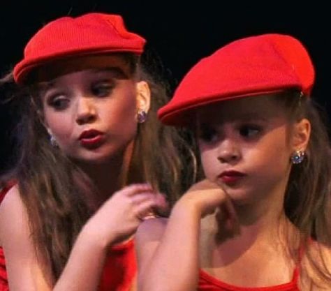 Maddie And Mackenzie Dance Moms, Kenzie And Maddie, Aldc Rares, Dance Moms Season 2, Dance Moms Mackenzie, Ziegler Sisters, Chloe And Paige, Tumblr Girly Aesthetic 2013, Dance Moms Season