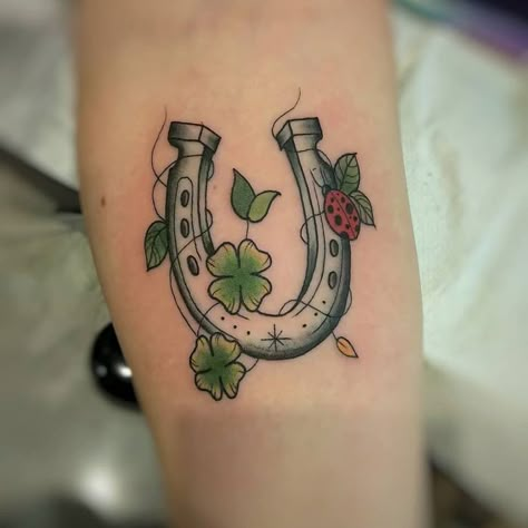 Grandpa Tattoo, Four Leaf Clover Tattoo, Horse Shoe Tattoo, Shamrock Tattoos, Artsy Tattoos, Cowboy Tattoos, Clover Tattoos, Remembrance Tattoos, Dad Tattoos