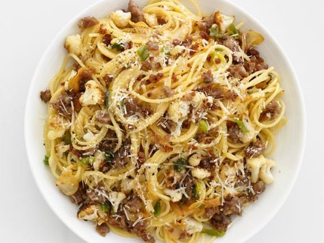 Turkey Sausage Pasta, Cauliflower Pasta, Harvest Recipes, Food Network Magazine, Turkey Sausage, Sausage Pasta, Spaghetti Recipes, Easy Weeknight Meals, Sausage Recipes