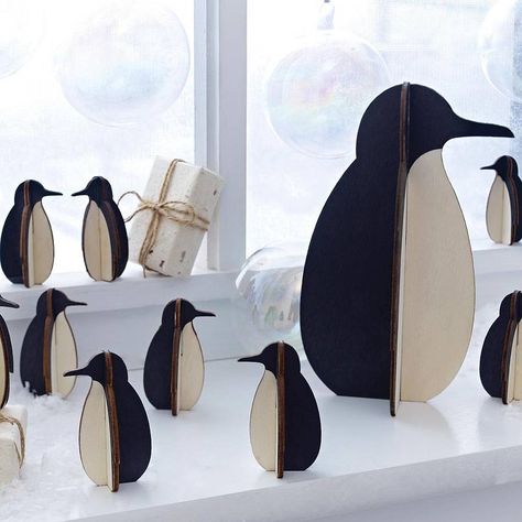 Penguin Decoration Penguin Decor, Penguin Birthday, Penguins And Polar Bears, Penguin Party, Winter Wonderland Party, Arctic Animals, Office Christmas, Christmas Penguin, Candy Land Christmas