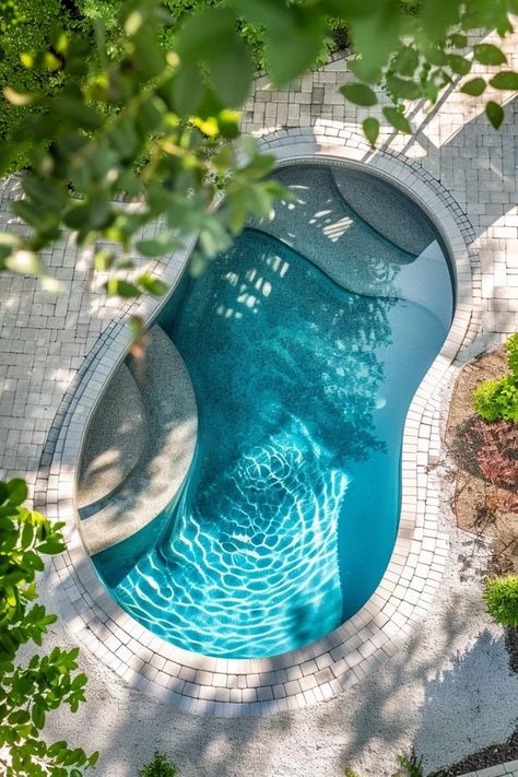 Above Ground Pool Landscaping Ideas Revealed Pool Landscaping Ideas, Balcony Bar, Porch Windows, Backyard Balcony, Above Ground Pool Landscaping, Pool Lights, Modern Pools, Fast Growing Plants, Small Pool