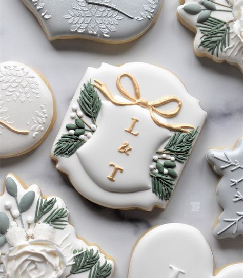 Julie Thomas (@juliesartisanbakery) • Instagram photos and videos Christmas Wedding Shower Cookies, Winter Bridal Shower Cake, Winter Bridal Shower Cookies, Christmas Bridal Shower Cookies, Julie Thomas, Wedding Shower Cookies, Christmas Bridal Showers, Winter Bridal Showers, Bridal Shower Cookies