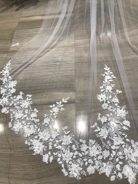 Fairy Bridal Veil With 3D Flowers and Pearls, Handmade Flowers Lace Veil, Tulle Custom Veil, 1 Tier Chapel/cathedral Bridal Wedding Veil - Etsy Cathedral Veil With Flowers, Bride Veil Ideas, Unique Wedding Veils Lace, Chapel Veil Wedding, Leaf Veil, Floral Wedding Veil, Unique Wedding Veils, Wedding Train, Wedding Dreses