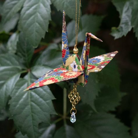 Crane Addiction on Instagram: “Excited to share the latest addition to my #etsy shop: Authentic Large Origami Paper Crane ornament, Peace Crane Ornament #papergoods…” Paper Crane Ornaments, Handmade Tree Decorations, Origami Aesthetic, Large Origami, Origami Ornaments, Paper Cranes, Origami Love, Personalized Grandma Gifts, Christmas Origami