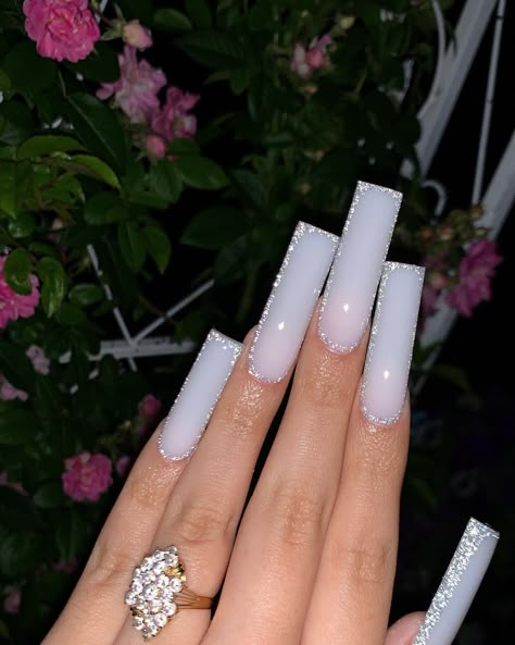 Acrylic Nails Milky White, White Square Nail Designs, Nails Milky White, Long White Nails, Nails Milky, Long Square Nails, Milky Nails, Square Nail, Hippie Nails