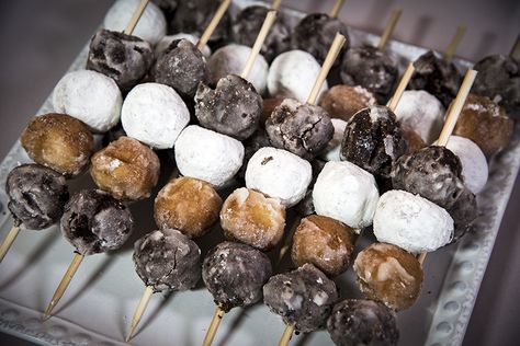 Donut Skewers, Easy Toddler Snacks, Coffee Bridal Shower, Simple Treats, Donut Themed Birthday Party, Wedding Snacks, Doughnut Holes, Party Bites, Donut Bar