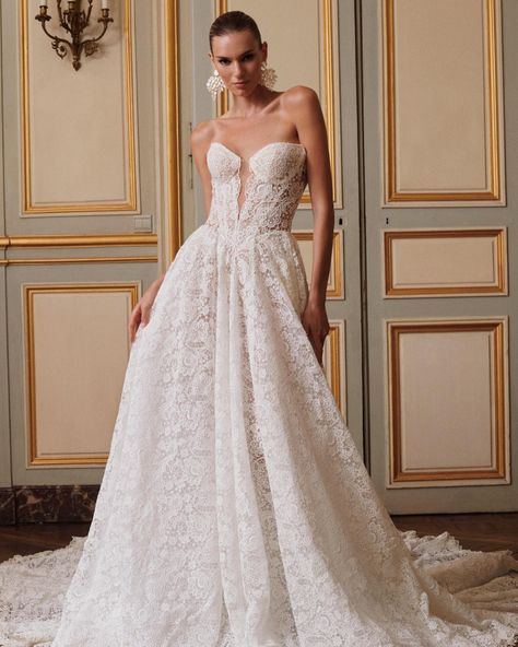 Wedding Dresses Australia, Galia Lahav Wedding Dress, Princess Wedding Gown, Galia Lahav, Tony Ward, Dream Wedding Ideas Dresses, Designer Wedding Gowns, Wedding Dress Couture, Jenny Packham