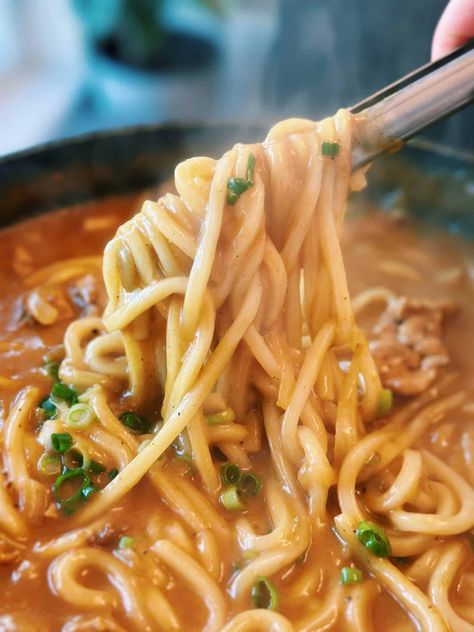 Creamy Chicken Curry Udon - Tiffy Cooks Chicken Udon, Creamy Chicken Curry, Udon Recipe, Curry Udon, Tiffy Cooks, Authentic Chinese Recipes, Japanese Curry, Easy Asian Recipes, Food Test