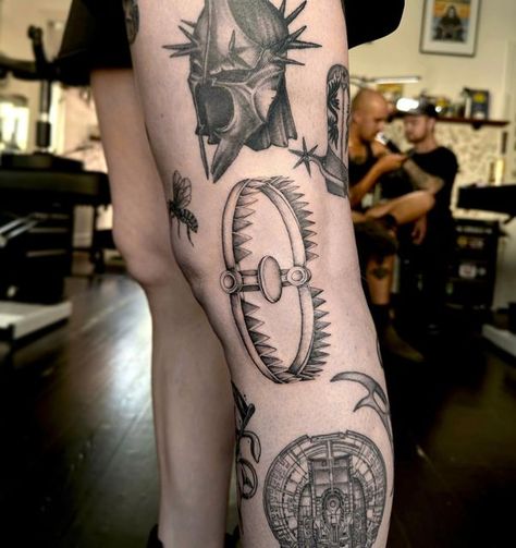 Saw Trap Tattoo, Reverse Bear Trap Tattoo, Beartrap Tattoo, Bear Trap Drawing, Bear Trap Tattoo, Saw Tattoo, Trap Tattoo, Bear Claw Tattoo, Left Arm Tattoos