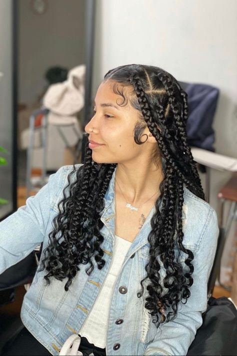 Chunky, curly and cool, Coi Leray braids are the new go-to, protective style. They’re a play on the classic knotless braids style, but they’re chunky in size, have curly ends, and can come in different lengths. Inspired by rapper Coi Leray, this braided style is taking the Internet by storm with Black women adding their own spin to the look. Check out all the inspo at Unruly.com #CoiLerayBraids #ProtectiveStyleGoals #BlackHairJourney #SummerStyleBeauty #SummerProtectiveStyles Lori Harvey Braids, Coi Leray Braids, Jumbo Knotless, Braids With Curly Ends, Coi Leray, Jumbo Box Braids, Big Box Braids Hairstyles, Girl Braided Hairstyles, Cute Box Braids Hairstyles