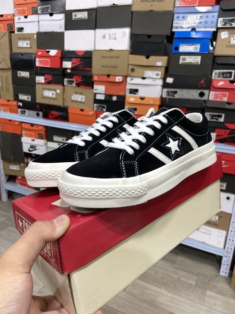 One Star Pro Outfit, Converse One Star Academy, Converse One Star Shoes, Converse One Star Pro, Dr Shoes, Star Academy, Converse One Star, Outfits With Converse, Fantasy Closet