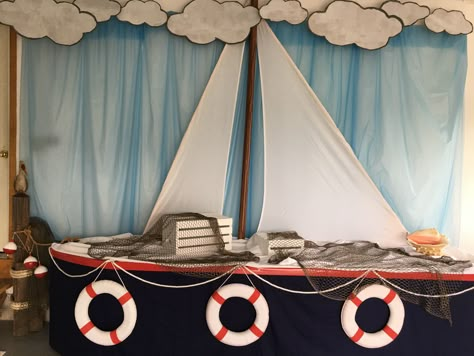 Nautical theme party. Sail boat food table. Boat Party Theme, Cruise Ship Party, Sailing Party, Sailing Theme, Boat Theme, Ocean Birthday Party, Cruise Party, Nautical Themed Party, Ocean Birthday