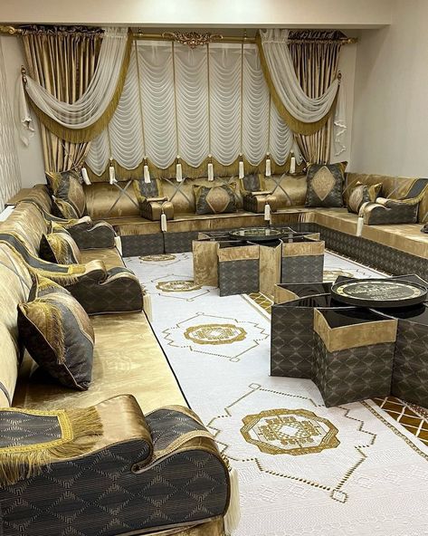 Ottoman Palace, Ethnic Living Room, Moroccan Sofa, Rustic Interior Style, Arabic Majlis, Moroccan Living Room, Rustic Sofa, Arabic Design, Floor Bed