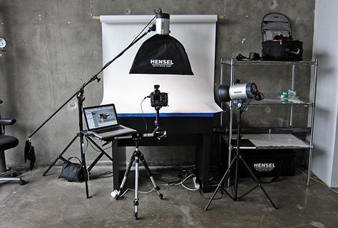 Home Photography Studio Setup, Home Photography Studio, Ruangan Studio, Studio Lighting Setups, Home Photo Studio, Photography Studio Design, Photography Studio Setup, Photography Set Up, Photography Lighting Setup