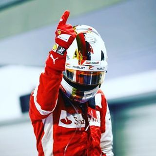 The finger #ReadySetRed.    S. Vettel Spanish Fan, Seb Vettel, Vettel Ferrari, Ferrari Scuderia, F1 Wallpaper Hd, Red Baron, Fastest Man, Sebastian Vettel, Scuderia Ferrari