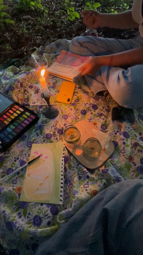 aesthetic night Picnic candle picnic nocturno Night Picnic Aesthetic, Night Picnic, Picnic Vibes, Dream Future, Beach At Night, Two Souls, Beach Night, Picnic Date, 14th Birthday