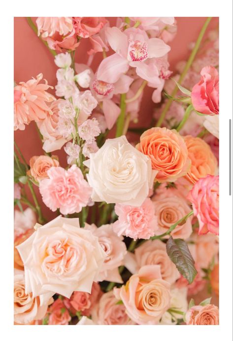 Pink And Peach Flowers, Pink Peach Wedding Flowers, Sunset Wedding Flowers, Modern Pink Wedding, Pink And Peach Wedding, Romantic Sunset Wedding, Peach Pink Wedding, Spring Editorial, Pale Pink Weddings