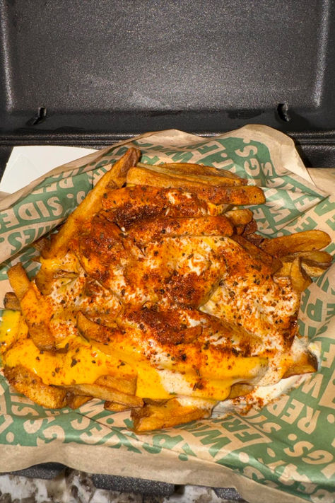 wingstop voodoo fries #fries #hungry Wingstop Cheese Fries, Voodoo Fries Wingstop, Wingstop Aesthetic, Wingstop Fries, Voodoo Fries, Food Therapy, Cheese Fries, Food Goals, Perfect Life