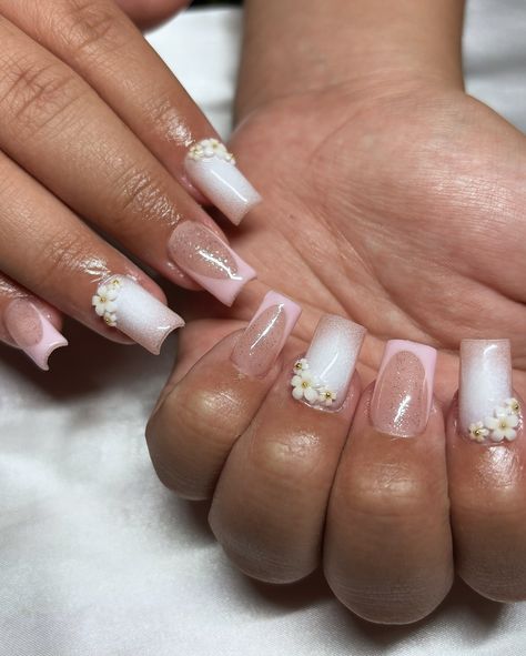 🎀 • • • Apres Natural XS Square • • • #nails #nailsnailsnails #nailsofinstagram #nailsart #nailsbyavryl #gelx #gelxnails #gelxnailtech #explorepage #squarenails Square Nails, Nail Art, Square, Nails, Quick Saves, Instagram, Nail Arts