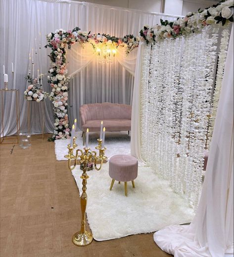 Nikkah Separation Decor, Nikah Decoration Ideas At Home, Nikah Decorations, Nikah Setup, Nikkah Theme, Nikkah Setup, Nikah Decoration, Simple Nikkah, Nikkah Ideas