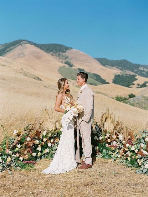 San Luis Obispo Wedding Venues, Paso Robles Wedding, Travel Themed Wedding Ideas, Central Coast Wedding Venues, Wanderlust Wedding, Cathedral Wedding Dress, Bohemian Elopement, Travel Themed Wedding, San Luis Obispo California