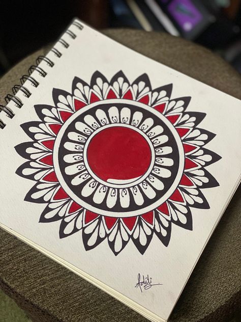 Side Mandala Art, Small Mandala Drawing Easy, Colour Doodle, Colored Mandala, Diy Mandala, Mandala Arts, Mandala Book, Doddle Art, Mini Mandala