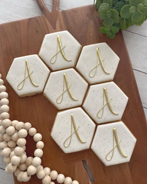 Monogrammed Wedding Cookies, Initial Cookies, Wedding Cookies Decorated, Christening Cookies, Birthday Biscuits, Gold Cookies, Wedding Shower Cookies, Cross Cookies, Anniversary Cookies