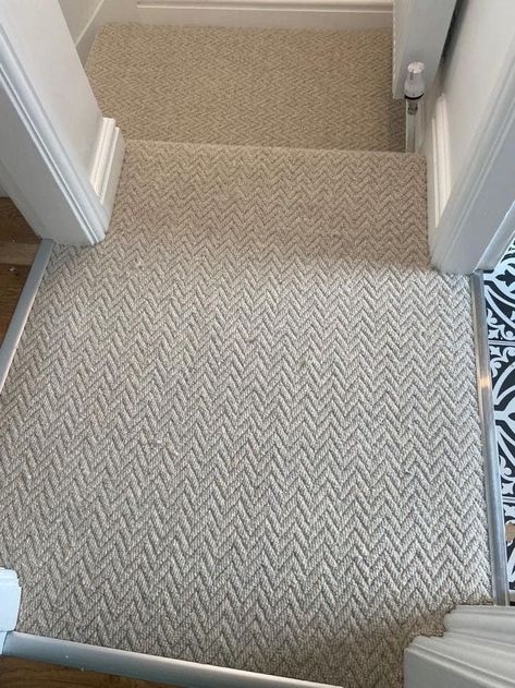 Tweed Carpet, Best Carpet For Stairs, Carpet Staircase, Bungalow Interiors, Stairs Renovation, House Staircase, Narrow Hallway Decorating, Textured Carpet, Hallway Flooring