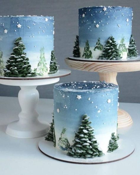 Christmas Decorated Cakes, Christmas Cake Decoration Ideas, Xmas Cake Decorating Ideas, Blue Christmas Cake, Xmas Cake Ideas, Cake Christmas Decoration, Christmas Cakes Ideas Decoration, Decorated Christmas Cakes, Winter Cake Ideas