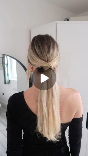 Flip Through Ponytail, Easy Wedding Guest Ponytail, Tying Hair Up, Pony Tails Ideas, Hairstyles With Only One Hair Tie, Tie Back Hairstyles, Hair Tying Styles, Hairstyle With One Hair Tie, Hairstyle Tied Up