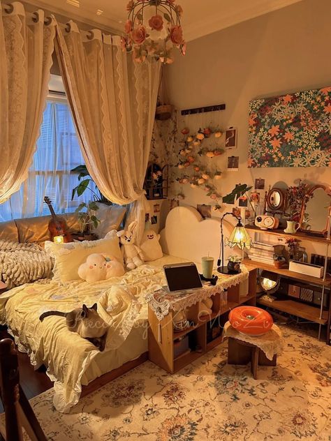 Cozy Asian Bedroom, Interior Design Bedroom Aesthetic, Bedrooms With Personality, Day Bed Ideas Aesthetic, Sharing Small Bedroom Ideas Sibling, Shojo Bedroom, Room Inspiration Korean, Student Room Interior, Main Room Design