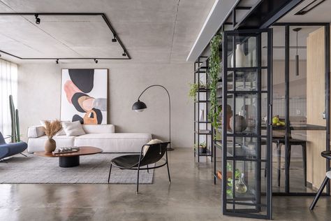 This Brazilian Home Is Inspired by Brutalist Architecture and the Owners’ Cat | Architectural Digest Brutalism Interior, Brutalist Interior, Lovely Interior, Brutalist Design, Interior Minimalista, Industrial Interior Design, Brutalist Architecture, Style Loft, Style Deco