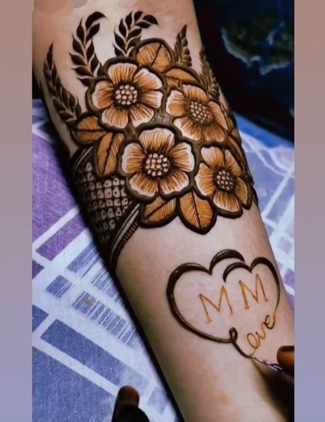 3d Mehendi Designs, Heart Mehendi, Modern Mehndi, Floral Henna Designs, Mehndi Designs 2018, Legs Mehndi Design, Mehndi Designs Bridal Hands, Rose Mehndi Designs, Mehndi Designs For Kids