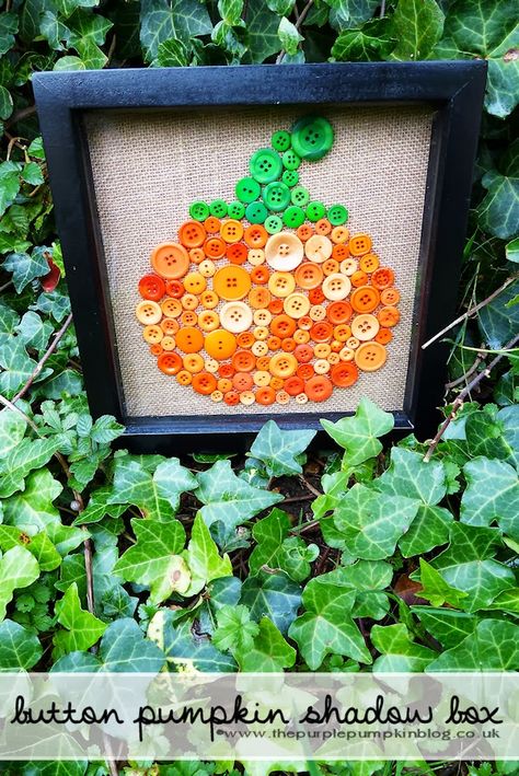 Button Pumpkin, Button Art Projects, Fall Crafts For Adults, Halloween Art Projects, Halloween Decor Diy, Monster Craft, Pumpkin Pictures, October Crafts, Fun Fall Crafts