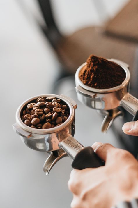 Coffee Bean Grinder, Coffee Grinds, Best Coffee Shop, Gourmet Coffee, Coffee Photography, Coffee Tasting, Ground Coffee, Buy Coffee, Speciality Coffee