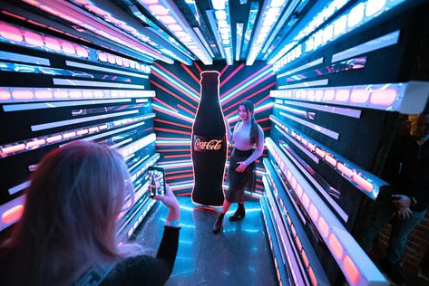 Projection Lighting, Neon Photobooth, Photo Opportunity, Activation Booth, Photo Moment Activation, Metaverse Event Design, Futuristic Photo Booth Design, Futuristic Exhibition, Cyberpunk Stage Design