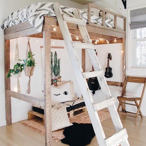 Rustic Loft Bed For Boho Bedroom Design #bohobedroom #plants ★ Loft bed ideas for teen girls and not only. These beds are a perfect fit for small rooms and will grant the room that particular modern touch that many are looking for. #loftbed #bedroomideas #bedroomgoals #teenbedroom #kidsbedroom #spaceorganization Modern Loft Bedroom, Loft Rooms, City Cottage, Girls Loft Bed, Modern Loft Bed, A Loft Bed, Beds For Small Rooms, Room Revamp, Loft Bed Plans