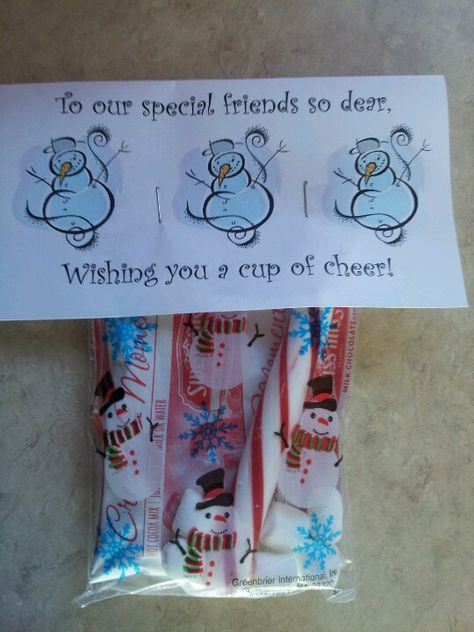 Put a packet of hot choc, a pepperment stick and holiday marshmellows in a bag for a winter treat! Winter Grams For School, Christmas Candy Gram Ideas, Christmas Grams For School, Christmas Candy Grams Free Printable, Winter Candy Grams, Candy Cane Grams Fundraiser, School Holiday Party, Candy Grams, Winter Treats