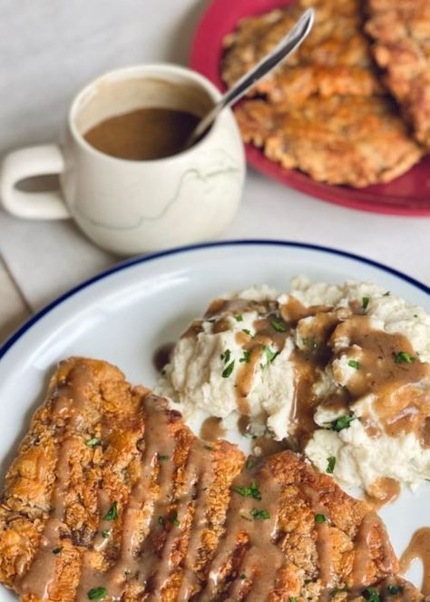 Matty Matheson’s Chicken Fried Steak — Your Site Title Matty Matheson, Chicken Fried Steak Recipe, Sirloin Steak Recipes, Breaded Steak, Fried Steak Recipes, Cube Steak Recipes, Steak Dishes, Sirloin Steak, Fried Steak