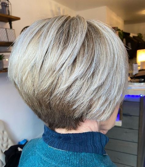 Long Wedge Hairstyles, White Hairstyle, Wedge Haircuts, Short Wedge Haircut, Stacked Hairstyles, Haircuts For Women Over 40, Wedge Haircut, Hair Pics, Wedge Hairstyles