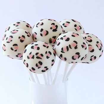 AHHHH! Leopard Cake Pops, Pink Safari Cake Pops, Leopard Birthday Party Ideas Women, Two Wild Cake Pops, Leopard Print Baby Shower Ideas, Cheetah Cake Pops, Animal Print Cake Pops, Leopard Birthday Parties, Leopard Wedding