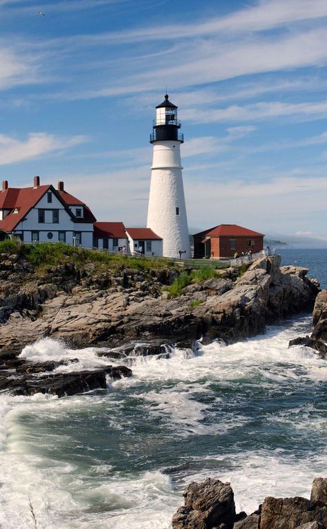 Portland Head Lighthouse (1791), Cape Elizabeth, Maine - The oldest lighthouse in the state of Maine. Construction began in 1787 at the directive of George Washington. Today the light station is automated & the tower, beacon and foghorn are maintained by the United States Coast Guard. Portland Head Lighthouse, Lighthouse Storm, Cape Elizabeth Maine, Lighthouses Photography, Portland Head Light, Maine Lighthouses, Lighthouse Tattoo, Cape Elizabeth, Lighthouse Painting