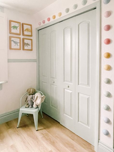 Nursery Closet Doors Removed, Kids Closet Doors, Nursery Closet Doors, Kids Bedroom Door Ideas, Painted Closet Doors, Nordic Closet, Toddler Closet Organization, Closet Doors Painted, Kids Bedroom Door