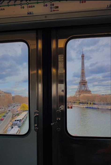 Paris tour eiffel aesthetic metro line 6 paris @enz44 Metro Line 6 Paris, Metro In Paris, Paris Metro Aesthetic, Tour Eiffel Aesthetic, Metro Aesthetics, Metro Paris, Paris Tour, Paris Tour Eiffel, Train Tour