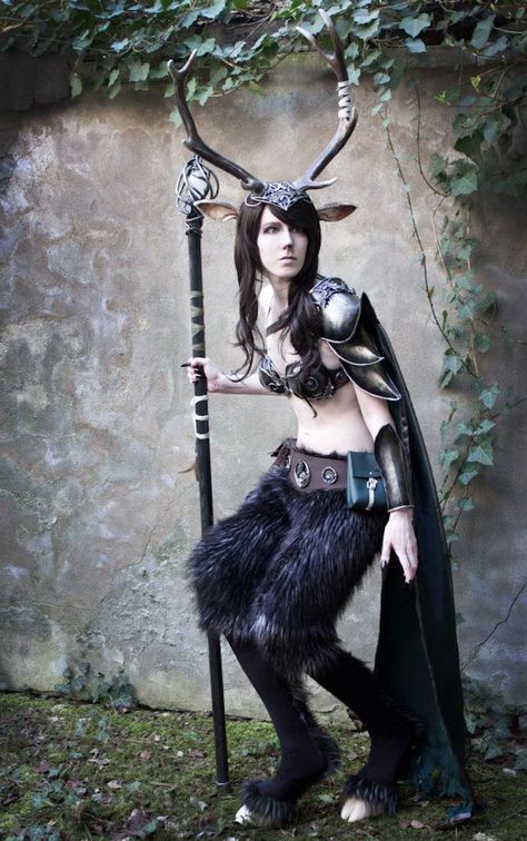 Faun Cosplay, Satyr Costume, Faun Costume, Fawn Costume, Forest People, Heroic Fantasy, Fantasy Costumes, Amazing Cosplay, Costume Makeup