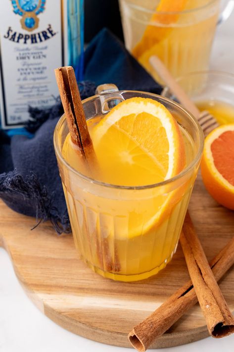 Gin Hot Toddy – The Travel Bite Hot Toddies Recipe, Winter Cocktail, Hot Cocktails, Gin Cocktail, Freshly Squeezed Orange Juice, Winter Cocktails, Hot Toddy, Dry Gin, Gin Cocktails