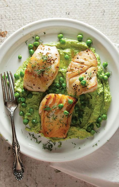 Sautéed Cod with Pea Cream Recipe | Saveur Small Backyard With Pool Ideas, Pea Cream, Green Peas Recipes, Saveur Recipes, Pea Puree, Creamy Peas, Pea Recipes, Mustard Seeds, Idee Pasto Sano